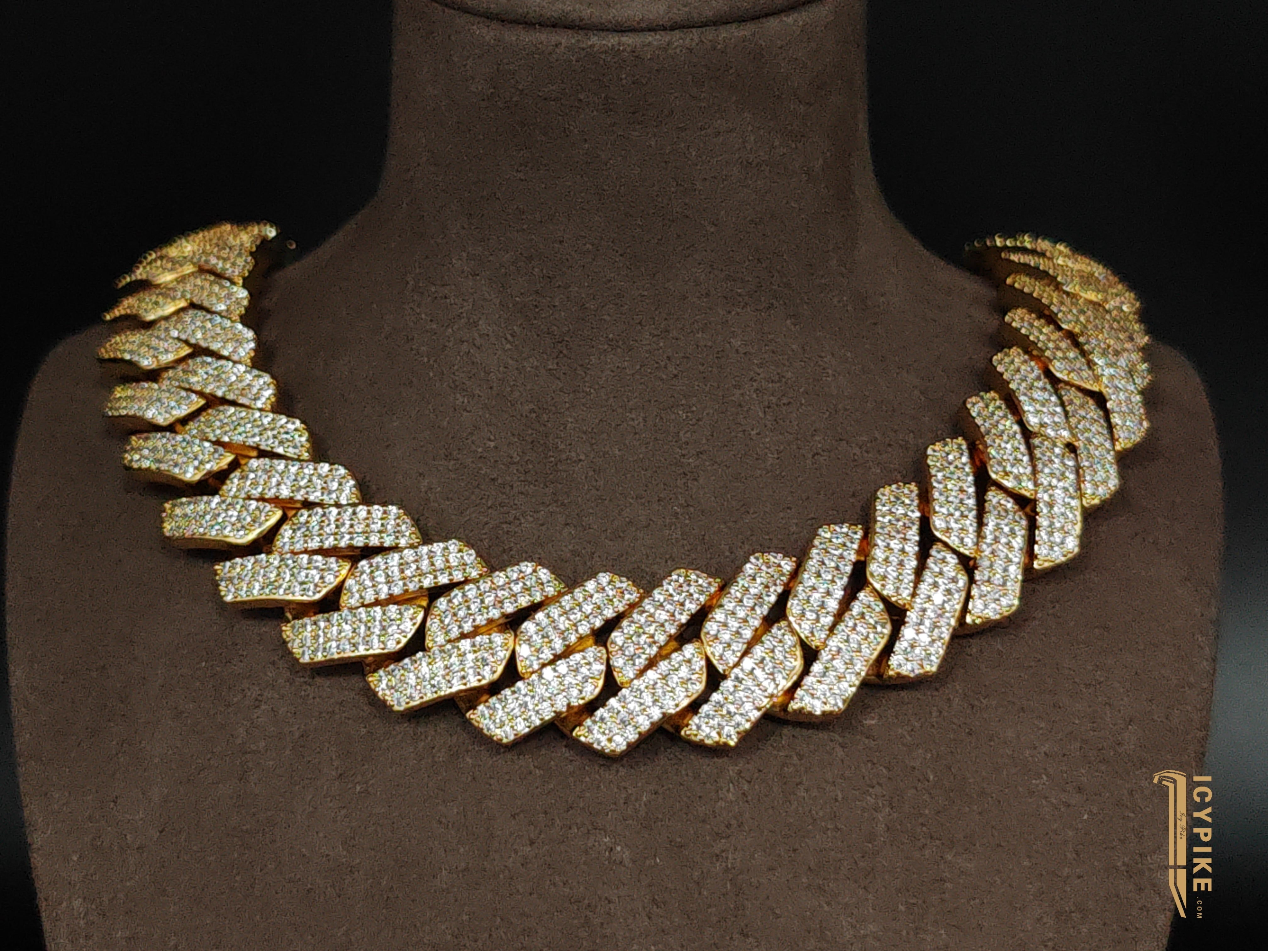 20mm 18K Gold Plated Cuban Link Chain - {{ cuban link}} Chain