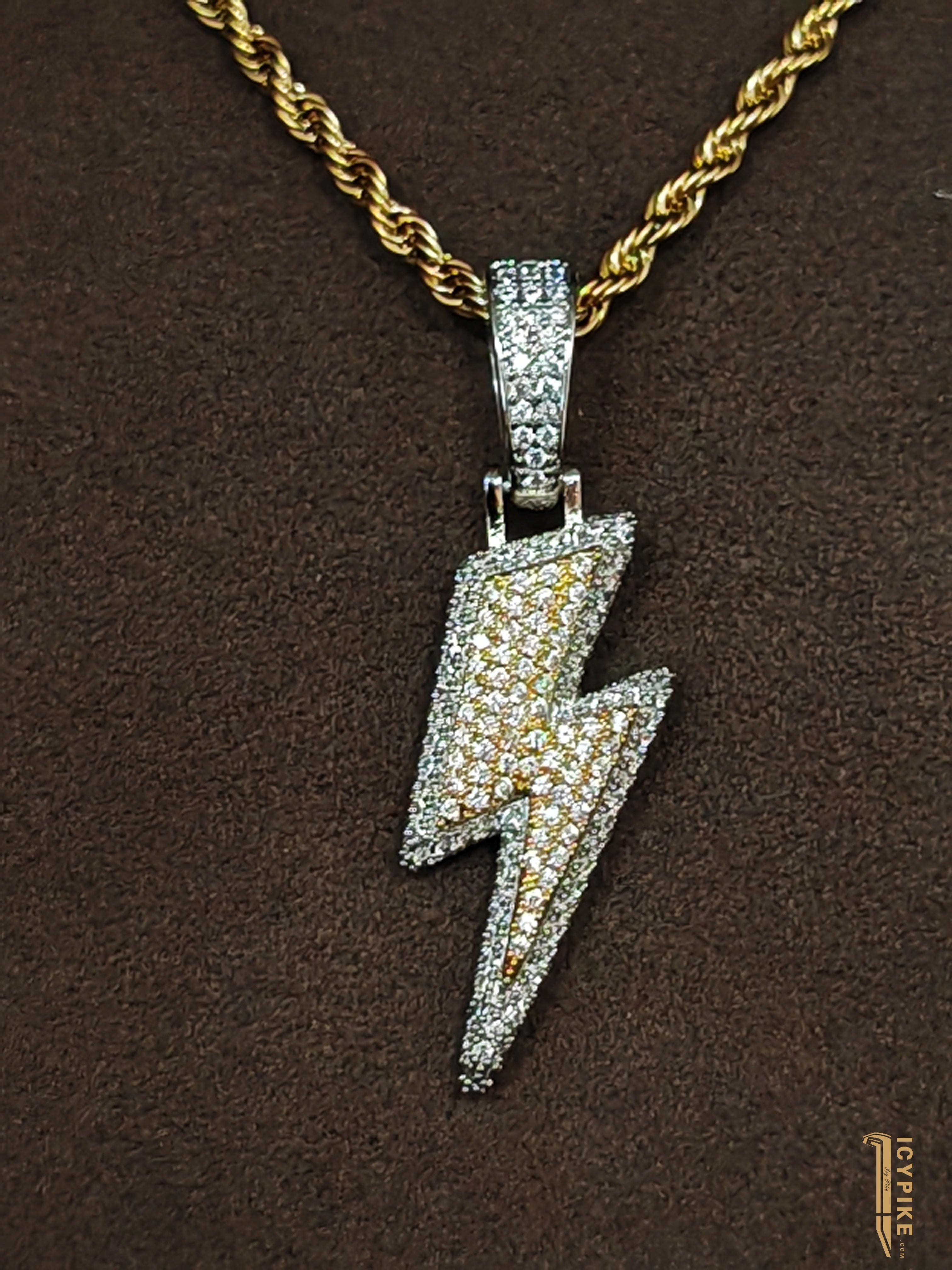 18K Gold Plated Flash Pendant - {{ cuban link}} Pendant