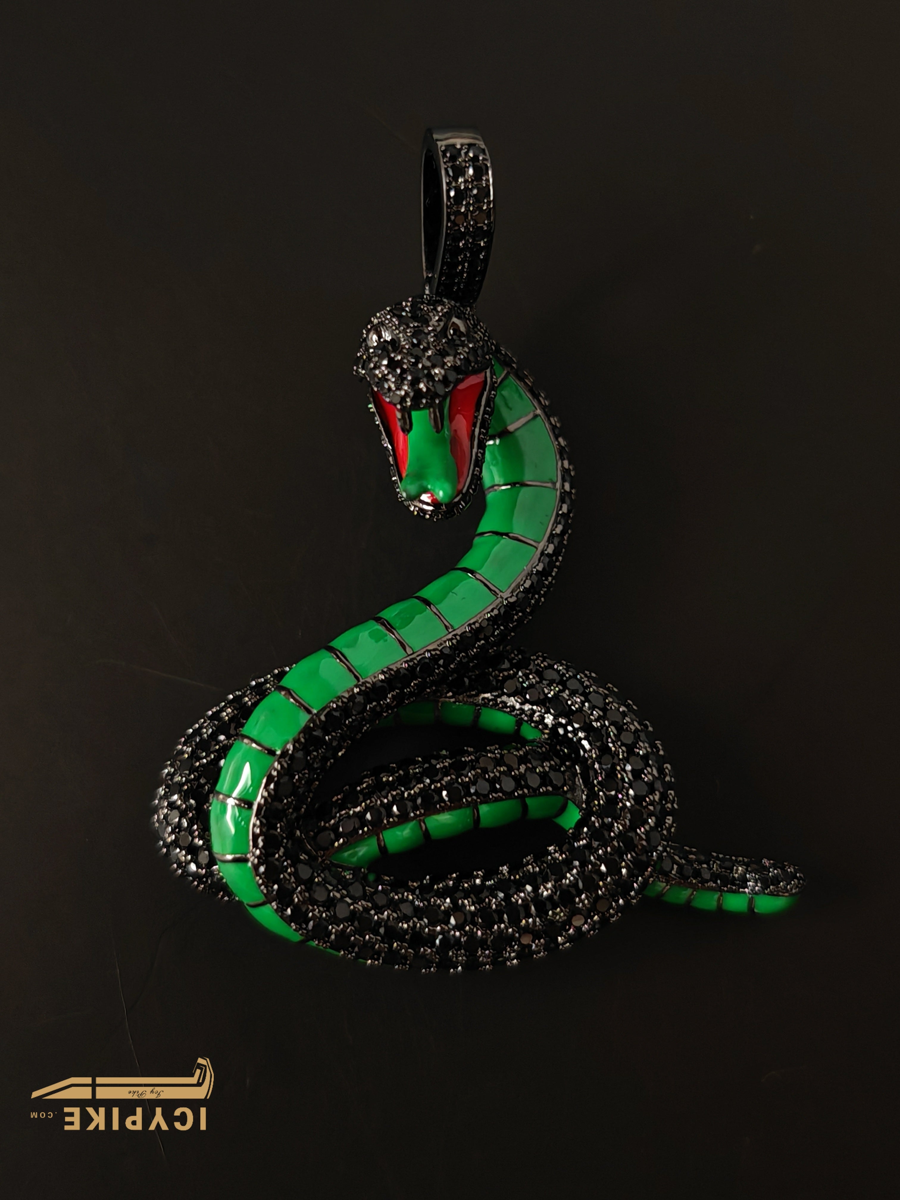 18K Gold Plated Luminous Snake Pendant - {{ cuban link}} Pendant