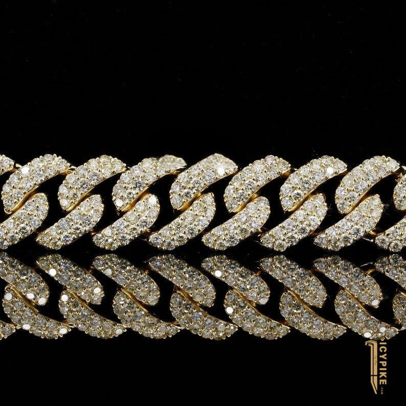 Miami Cuban Link Moissanite Bracelet - {{ cuban link}} Bracelet