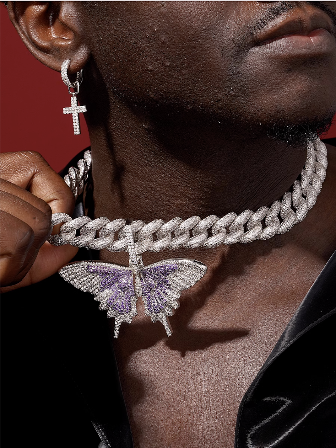 18K GOLD BUTTERFLY PENDANT