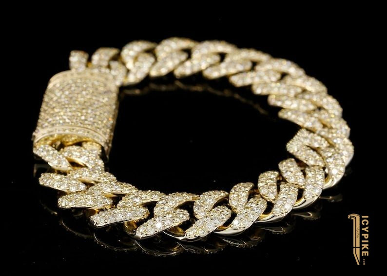 Miami Cuban Link Moissanite Bracelet - {{ cuban link}} Bracelet